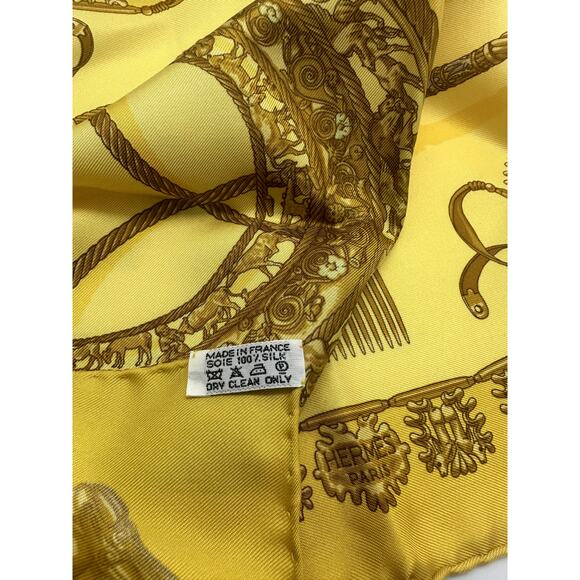 HERMES LES CAVALIERS D'OR 100% Silk Square 45 (RARE) - Picture 7 of 7